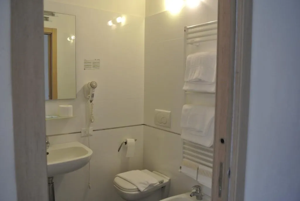 Bed & Breakfast Camollia Siena 3*,  Italy