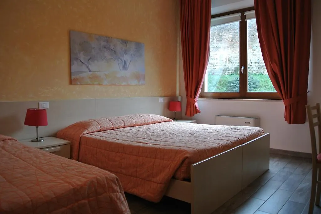 Bed & Breakfast Camollia Siena