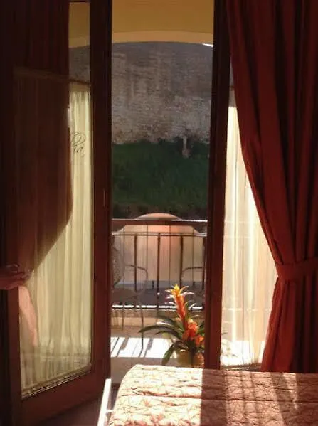 Bed & Breakfast Camollia Siena